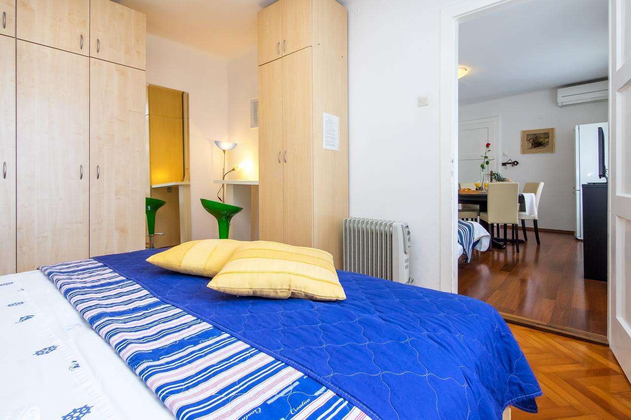 Guest House Leta With Parking Split Exterior photo